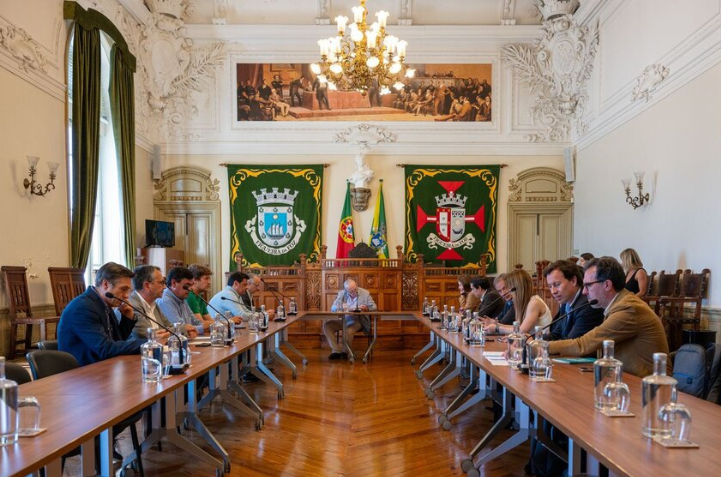 FIGUEIRA DA FOZ REFORÇA PROCURA POR SOLUÇÃO DURADOURA PARA O PORTO DA CIDADE